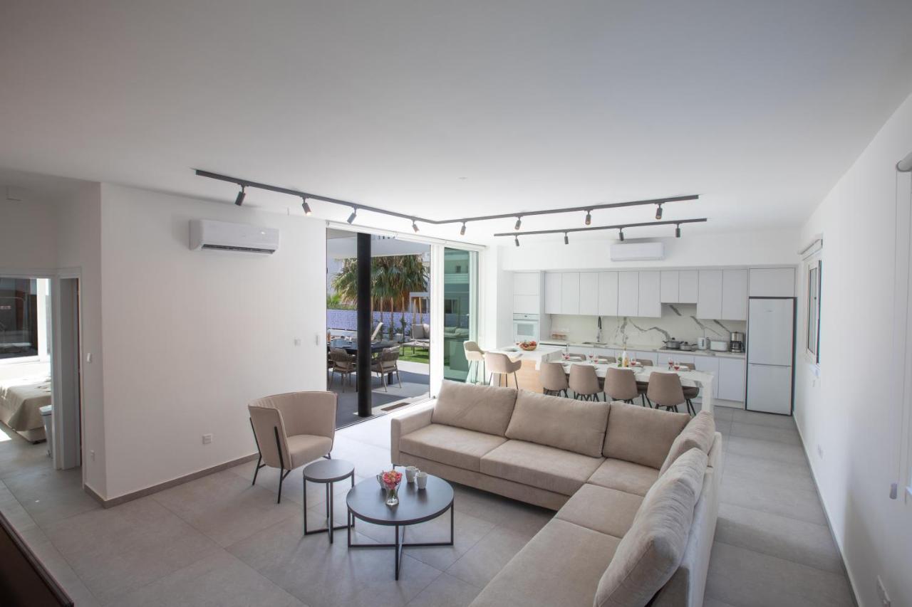 Kube Luxury Villas Agia Napa Exterior foto